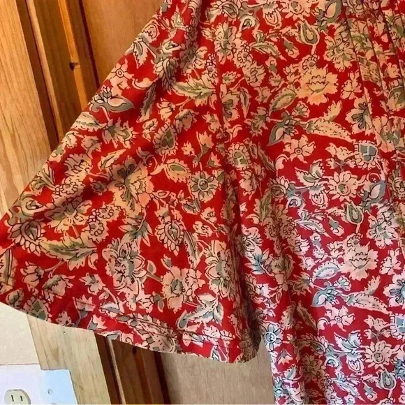 HOCOSIT Women's Floral Print Short Ruffle Sleeve Pleated Front V Neck - Picture 7 of 15